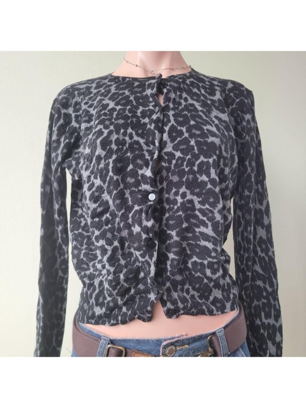 Joe Fresh Leopard Cheetah Print Cropped Vintage Knit Cardigan (S) - Picture 2 of 7